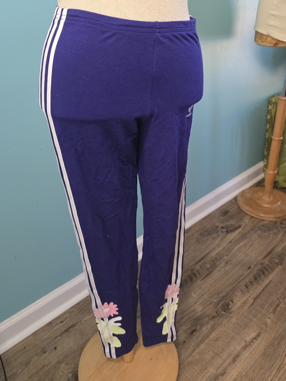 Adidas Originals Girls' 3-Striped Flieal Leggings - Picture 5 of 5